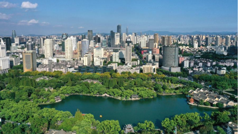 An aerial view of Yuehu Park and city skyline of Ningbo City, east China's Zhejiang Province, September 5, 2024. /Xinhua