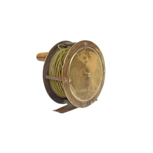 https://a.1stdibscdn.com/english-fishing-reel-made-in-the-early-1900s-for-sale-picture-2/f_10202/f_138842811551707749162/6338_1_master.jpg?width=768