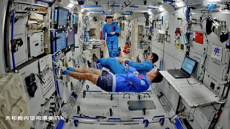 https://news.cgtn.com/news/2024-07-29/China-Space-Station-How-do-Shenzhou-18-taikonauts-stay-healthy--1vD5XpGLa7u/img/9822ed39fb704fc3ae1c54f01ea77637/9822ed39fb704fc3ae1c54f01ea77637.jpeg