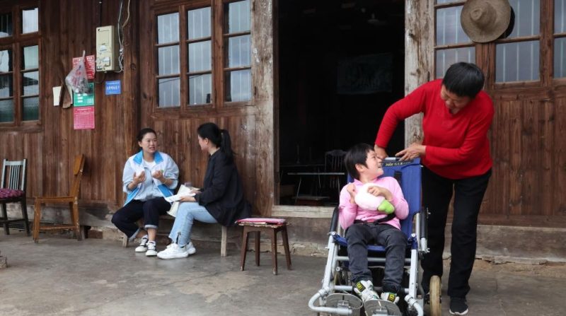 China unveils guidelines to strengthen social work - China.org.cn
