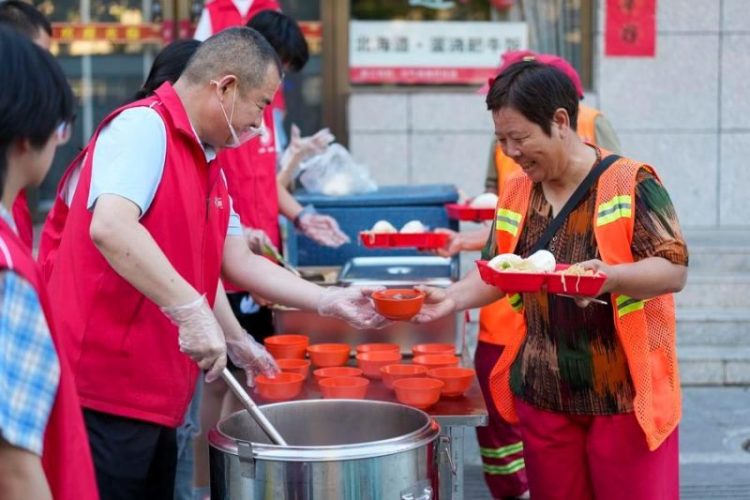 https://english.news.cn/20260712/69457b7eb2d64f17ac908dd6c88defcb/2026071269457b7eb2d64f17ac908dd6c88defcb_XxjpbeE001101_20260712_CBMFN0A003.JPG