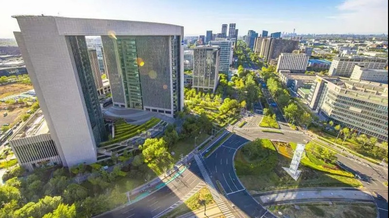 Beijing's E-Town to build a global AI hub by 2030 - Chinadaily.com.cn