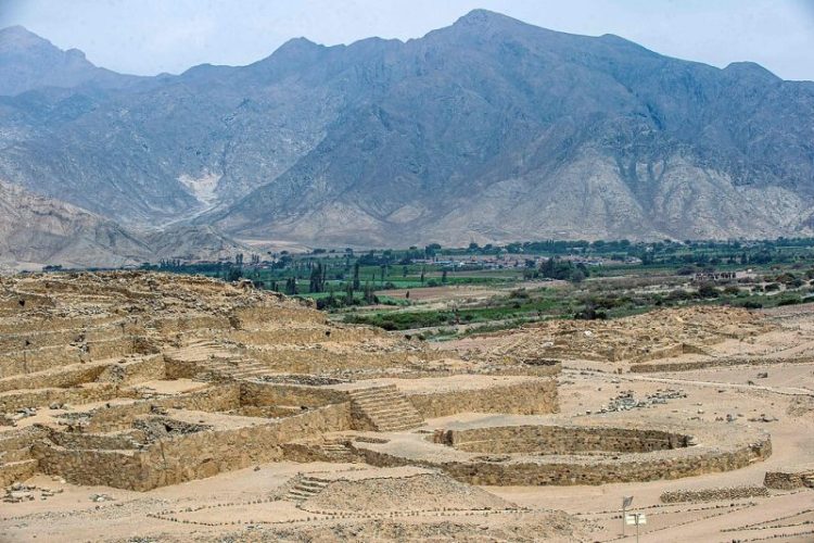 Chinese, Peruvian archaeologists explore ancient Caral civilization - CGTN
