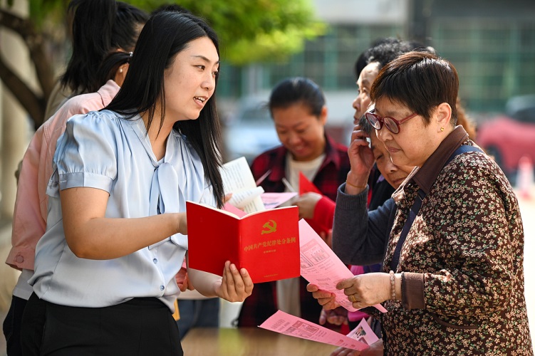C:\Users\chengmin.BANA12045D23\Desktop\VCG111673859596.jpg