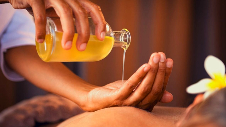 Oil therapy for beautiful back and removing spots