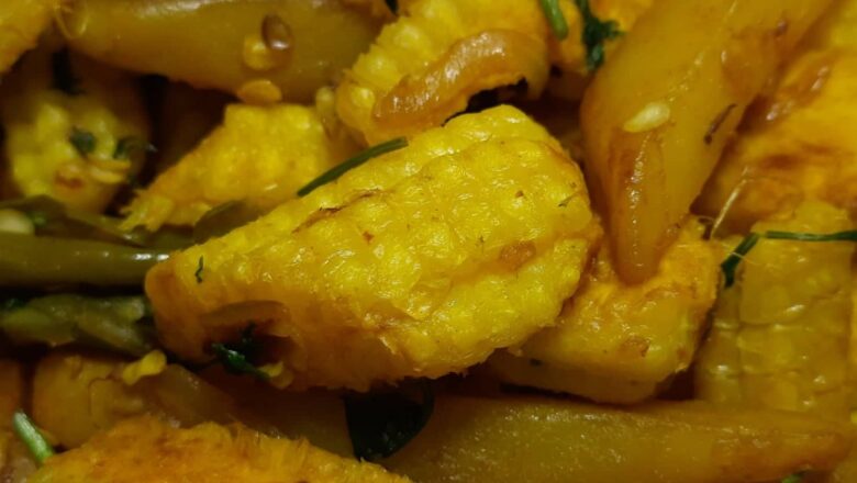 রেসিপি : ঘি দিয়ে বেবি কর্ন ফ্রাই Recipe: Baby corn fry with Butter oil