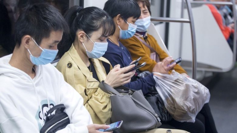 বই পড়ায় চীনের জেন-জির নতুন ধারা