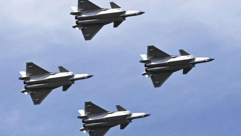 প্রতিরক্ষা ভেদ করতে সক্ষম চীনের জে-২০