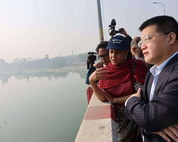 পরিবেশ উপদেষ্টার সঙ্গে তিস্তা নদী ভাঙ্গন অঞ্চল পরিদর্শন করলেন চীনা রাষ্ট্রদূত