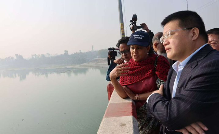 পরিবেশ উপদেষ্টার সঙ্গে তিস্তা নদী ভাঙ্গন অঞ্চল পরিদর্শন করলেন চীনা রাষ্ট্রদূত