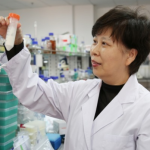 লিউকেমিয়া চিকিৎসায় ‘আণবিক সেতু’ তৈরি করলেন চীনা বিজ্ঞানীরা