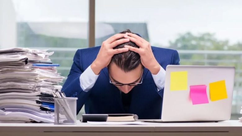 সপ্তাহে কত ঘণ্টার বেশি কাজ করা উচিত নয়, জেনে নিন
