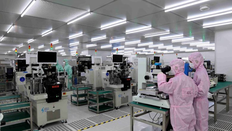 চীনের উচ্চ-প্রযুক্তি শিল্পে শক্তিশালী প্রবৃদ্ধি