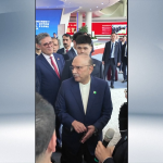 চীনের উচ্চপ্রযুক্তির শিল্প দেখে মুগ্ধ পাকিস্তানের প্রেসিডেন্ট