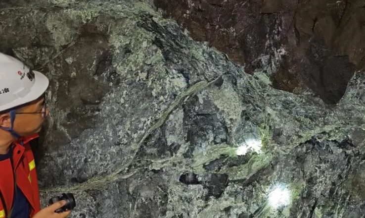 চীনের সিচাংয়ে বাড়ল ক্রোমাইটের মজুত