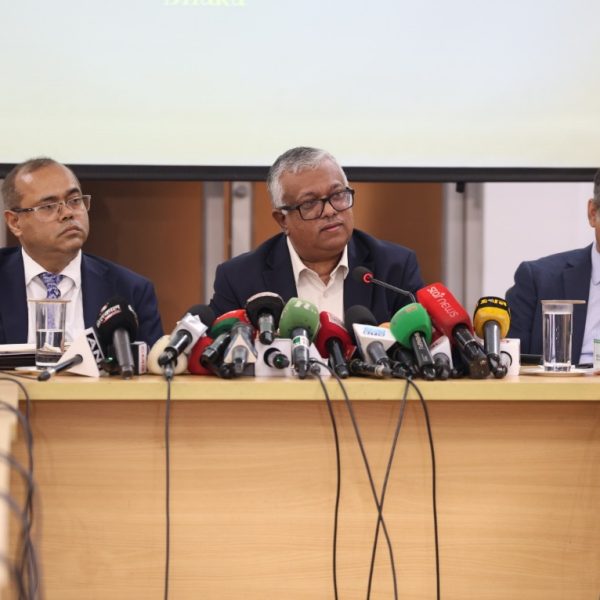 চীন সফরে বাংলাদেশের প্রধানমন্ত্রী তারেক রহমান: দাভোস থেকে সি চিন পিংয়ের সঙ্গে বৈঠক পর্যন্ত ব্যস্ত কূটনৈতিক সূচি