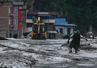 নেপালে বন্যা: মৃত অবস্থায় পাওয়া ব্যক্তি সংরক্ষণে হিমশিম খাচ্ছে হাসপাতালগুলো