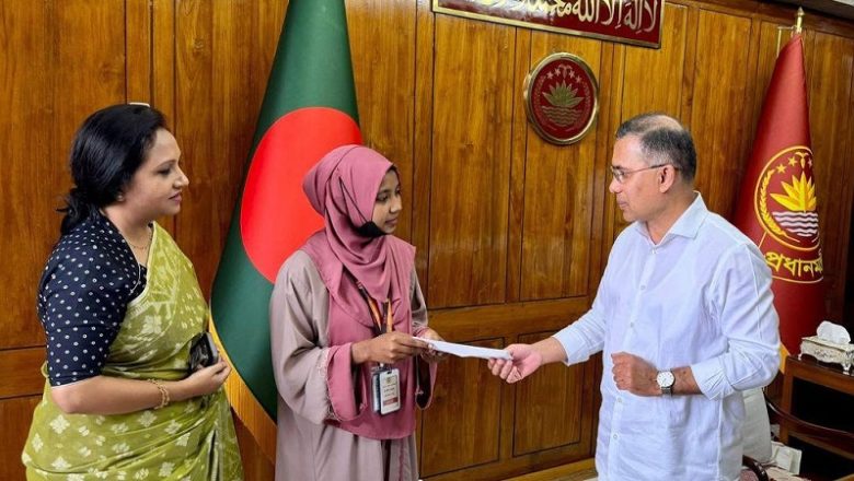 প্রধানমন্ত্রীর সহায়তায় চীনে মেডিকেলে পড়ার স্বপ্ন পূরণ হলো নাটোরের ফাতেমার