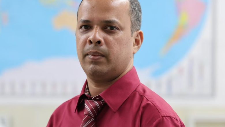 সুতোয় বাঁধা কমিউনিটি