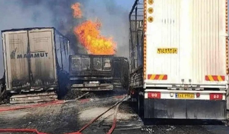 প্রেক্ষাপট: ইরানে জ্বালানিবাহী ট্যাংকার বিস্ফোরণে ১০ জনের মৃত্যু, আহত ৬