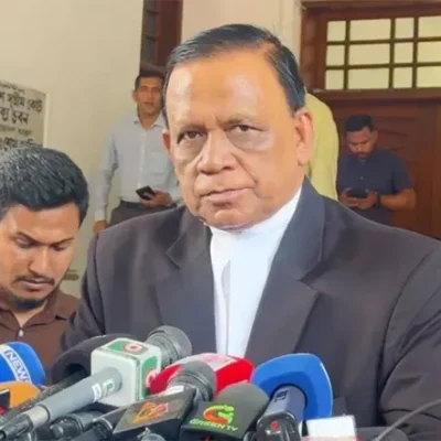 সুপ্রিম কোর্ট দুর্নীতিমুক্ত করতে প্রধান বিচারপতিকে এক মাসের আল্টিমেটাম