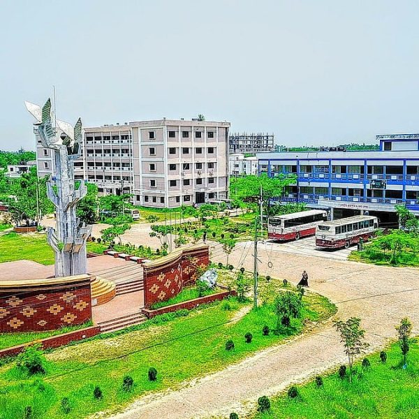 পাবনা বিজ্ঞান ও প্রযুক্তি বিশ্ববিদ্যালয়ে ৮ বিভাগে শিক্ষক নিয়োগ