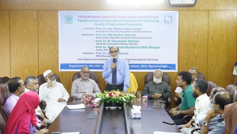 জলবায়ু পরিবর্তনের চ্যালেঞ্জ মোকাবিলায় আধুনিক প্রযুক্তির বিকল্প নেই: বাকৃবি উপাচার্য