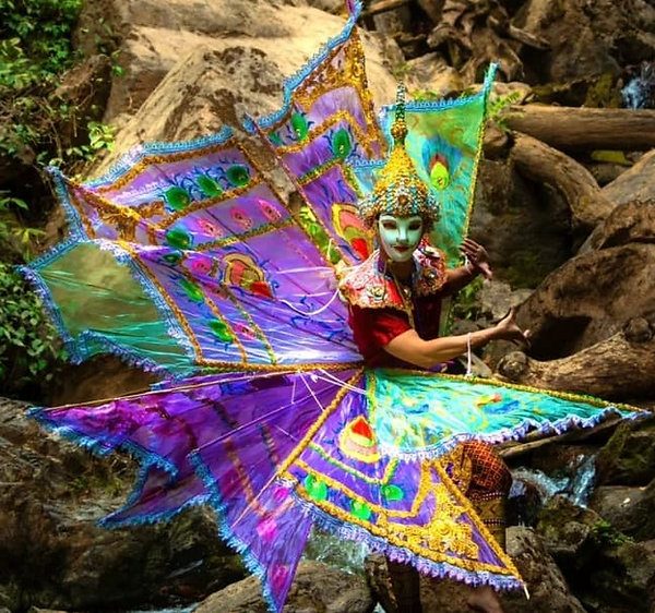 বিশ্বমঞ্চে স্থান করে নিচ্ছে ইয়ুননানের কিন্নর-নৃত্য